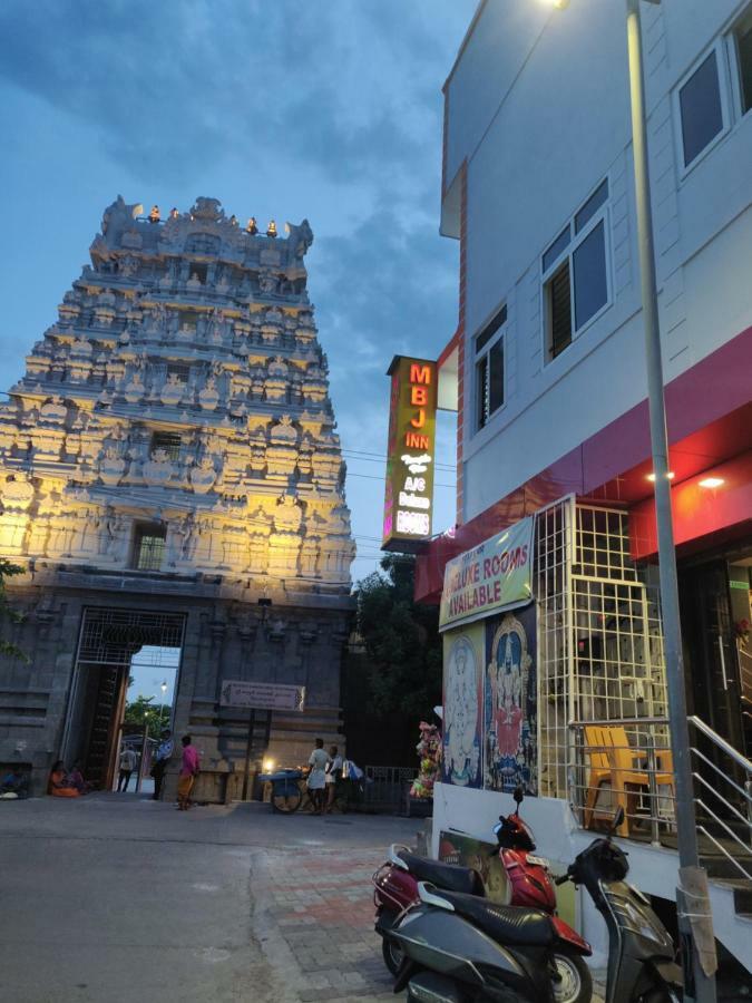 Mbj Inn Temple View Kanchipuram Exterior photo